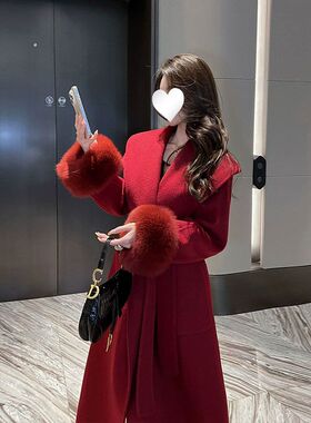 红色大衣翻领冬季2025新款贵妇高级感气质长款系带外套
