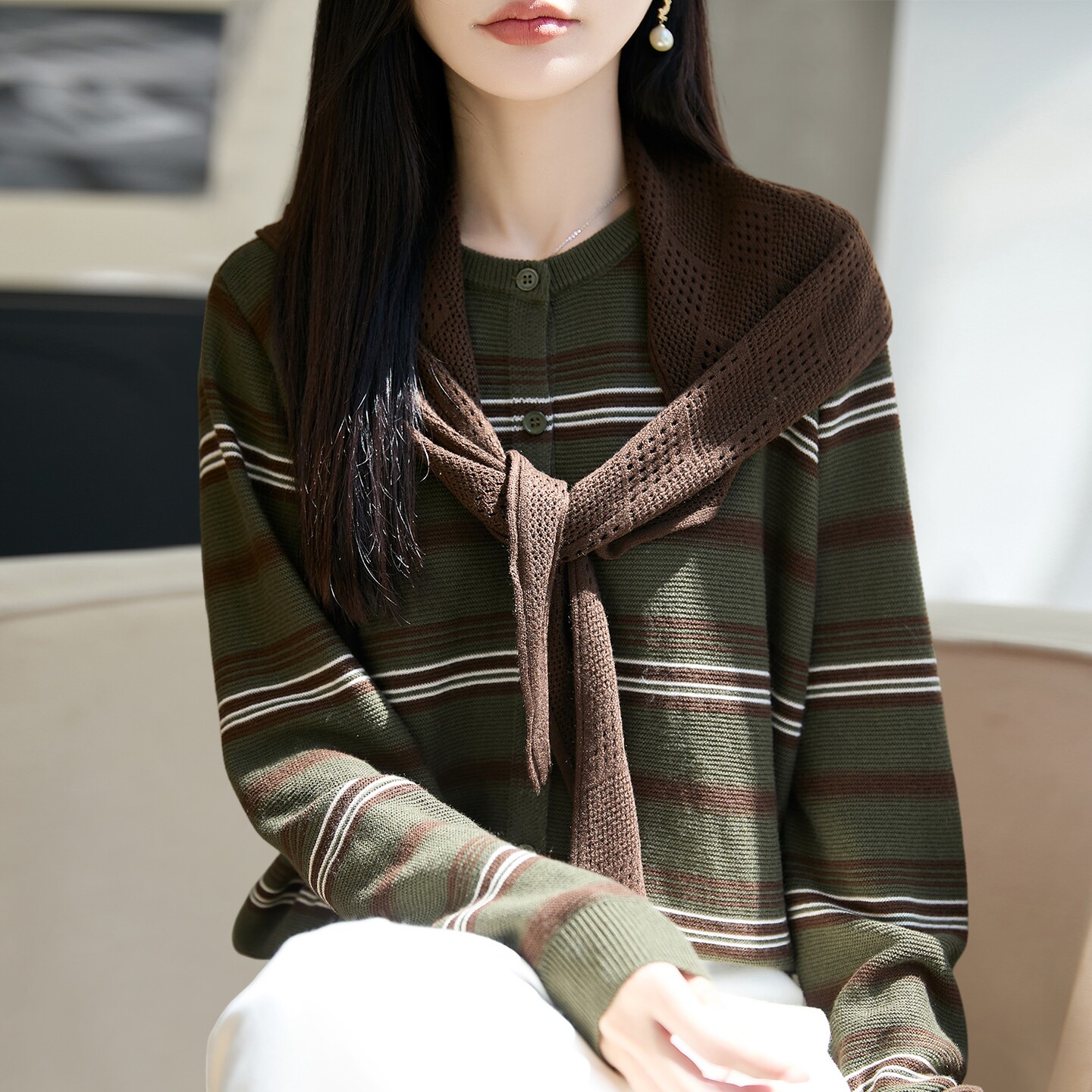2026新款条纹披肩秋季大码针织开衫外套女洋气中老年女装上衣毛衣