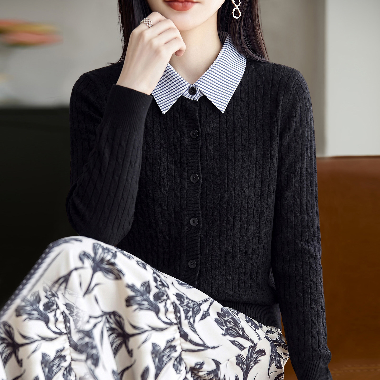 2026新款翻领纯色秋季大码针织开衫外套女洋气中老年女装上衣毛衣