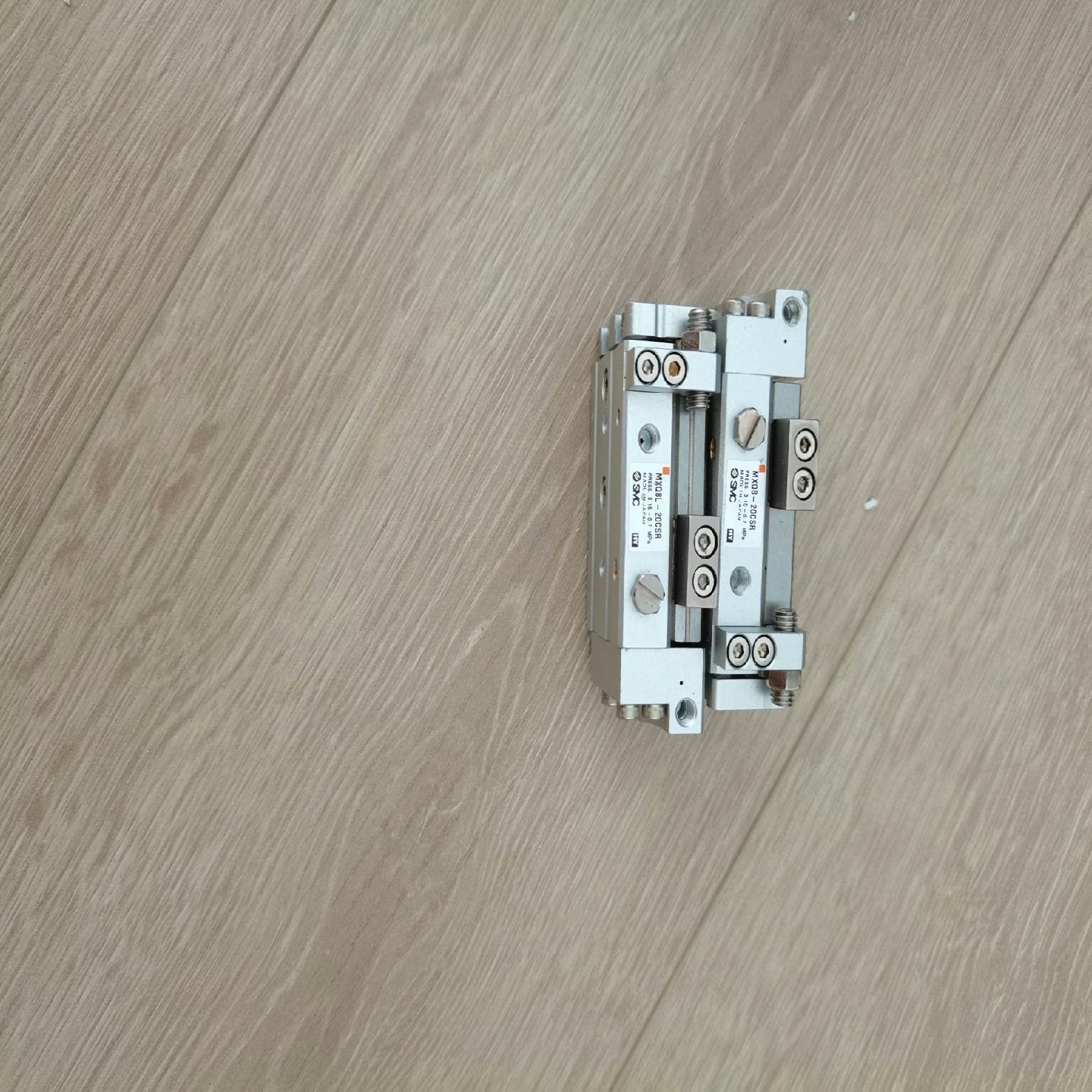 全新原装正品滑台气缸MXQ8