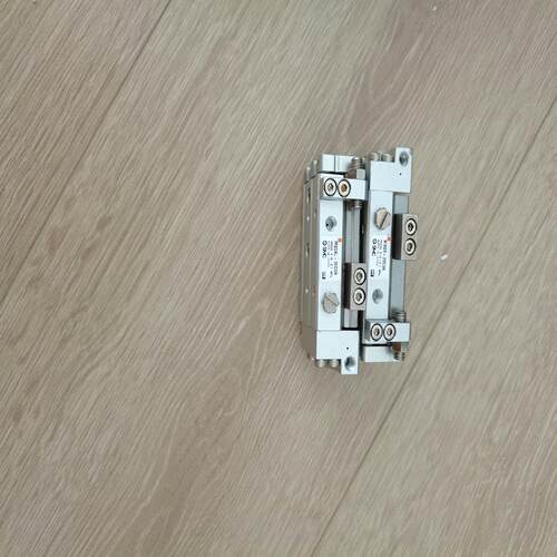 全新原装正品滑台气缸MXQ8