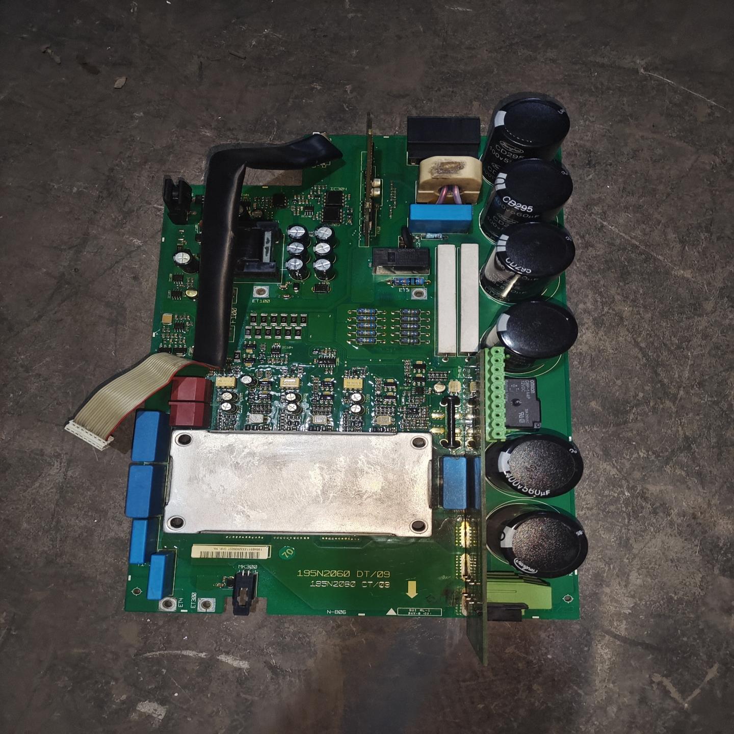 （设备配件）拆机丹佛斯VLT2800 VLT2900驱动板模块195N2
