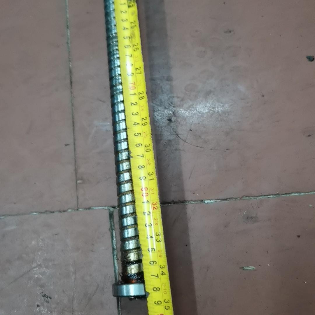 THK丝杆，型号700018，直径18mm螺距10mm，