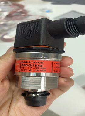 060G1945丹佛斯压力传感器MBS3300  接口G1/