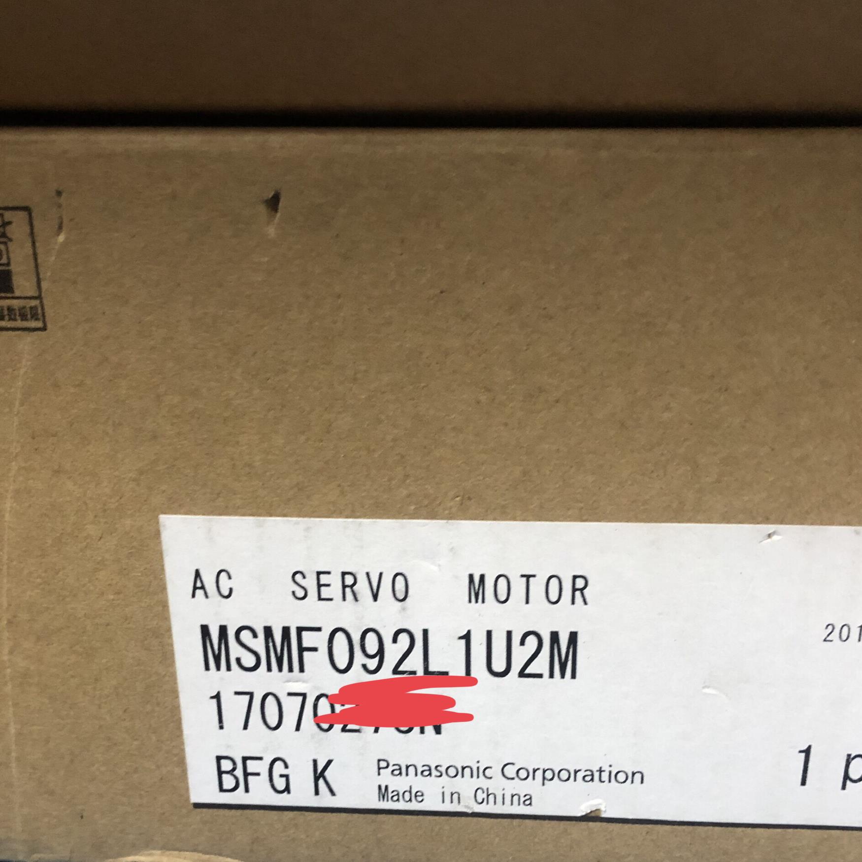 全新伺服电机MSMF092L1U2M,运费到付。