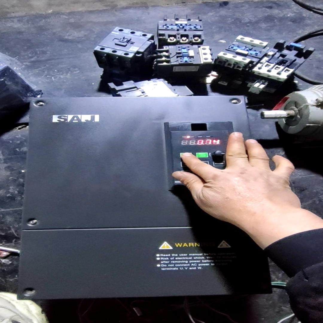 三晶变频器型号S037G3/s045F3,3C数码配件,其它配件,淘宝优惠券,粉丝福利购,淘宝优惠卷