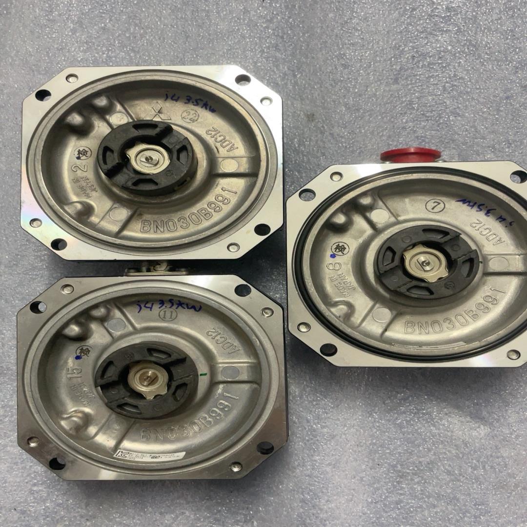 MITSUBISHI BN030B991 饲服电机编码器