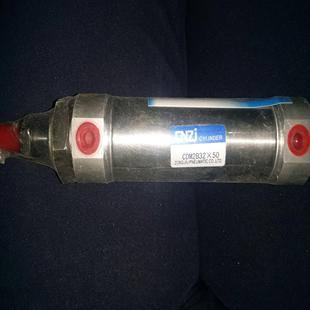 型气缸M2B32 50议价