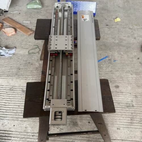（设备配件）铝滑台行程600mm，丝杆1520，总长910mm