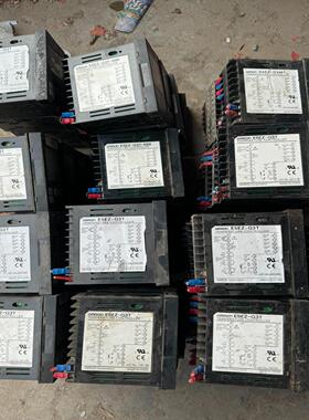 温控表E5EZ-Q3T  44个  E5EZ-Q3T-