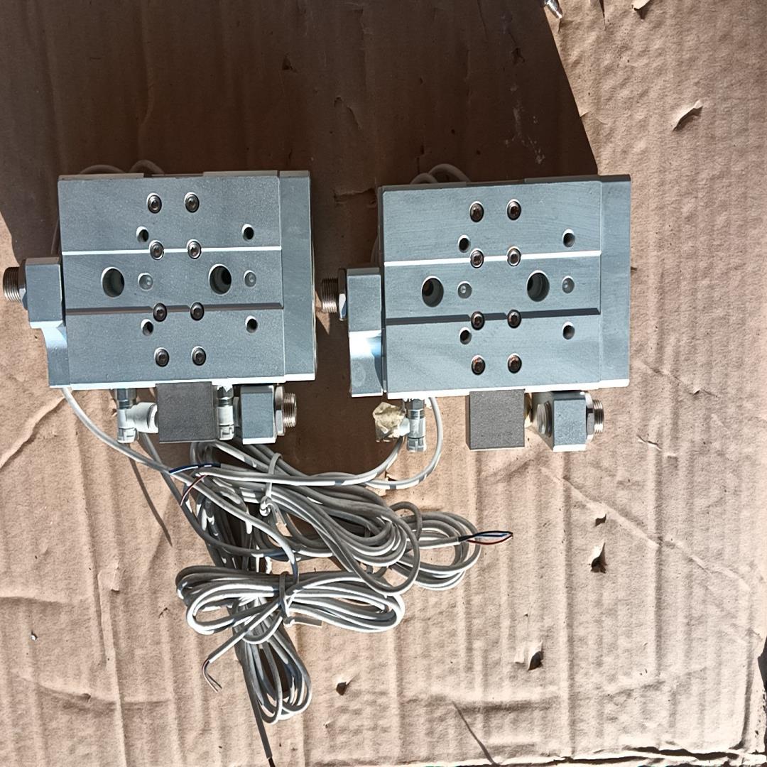 B52-HLQ20-10SA滑台气缸,，都带俩传感器