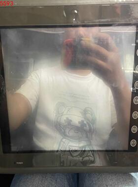 富士UG420H-SC1通电没显示，图二为之前正常的图片。配