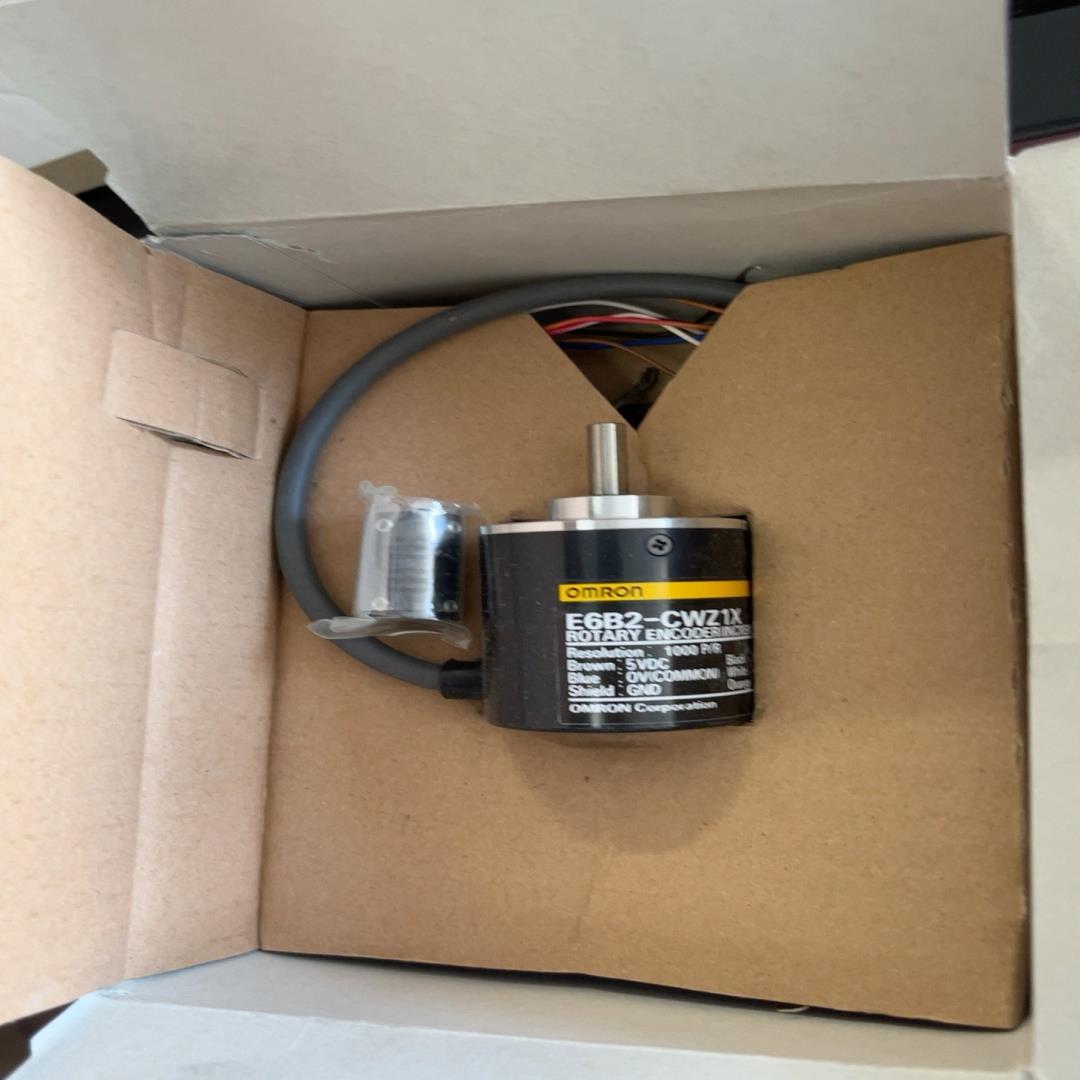 旋转编码器E6B2-CWZ1X全新原装正品