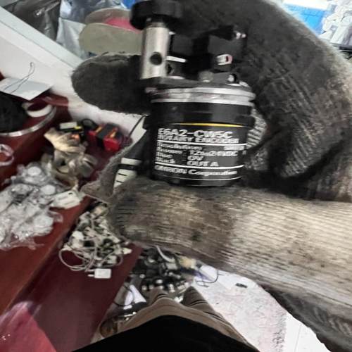 正品/编码器E6A2-CW5C  500