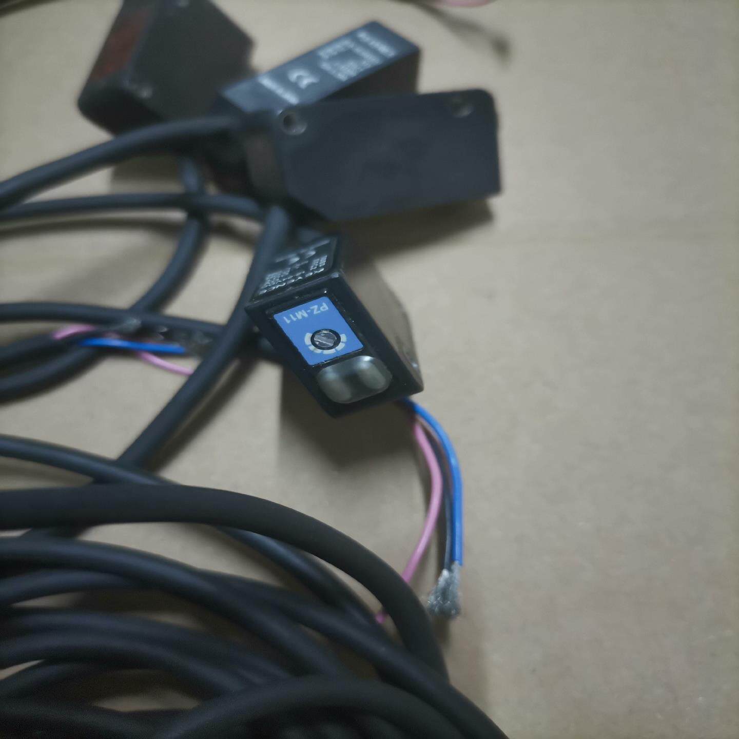 基恩士PZ-M11 4个成色如图。4个出。确定拍议价