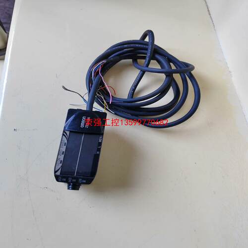 【荣强工控】OMRON欧姆龙激光位移测距传感器控制器ZX2-LDA11，