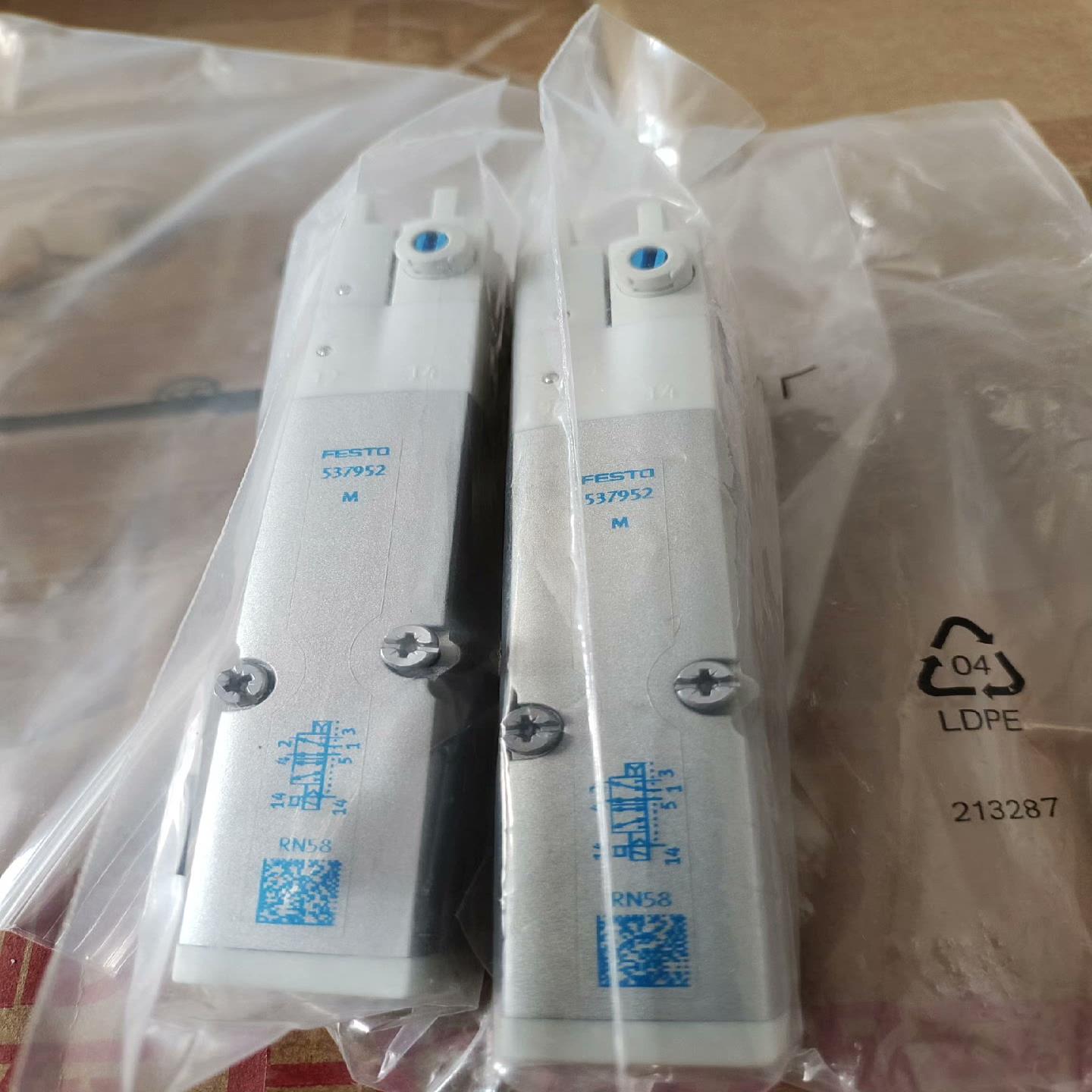 537952  VMPA2-M1H-M-PI   电磁阀