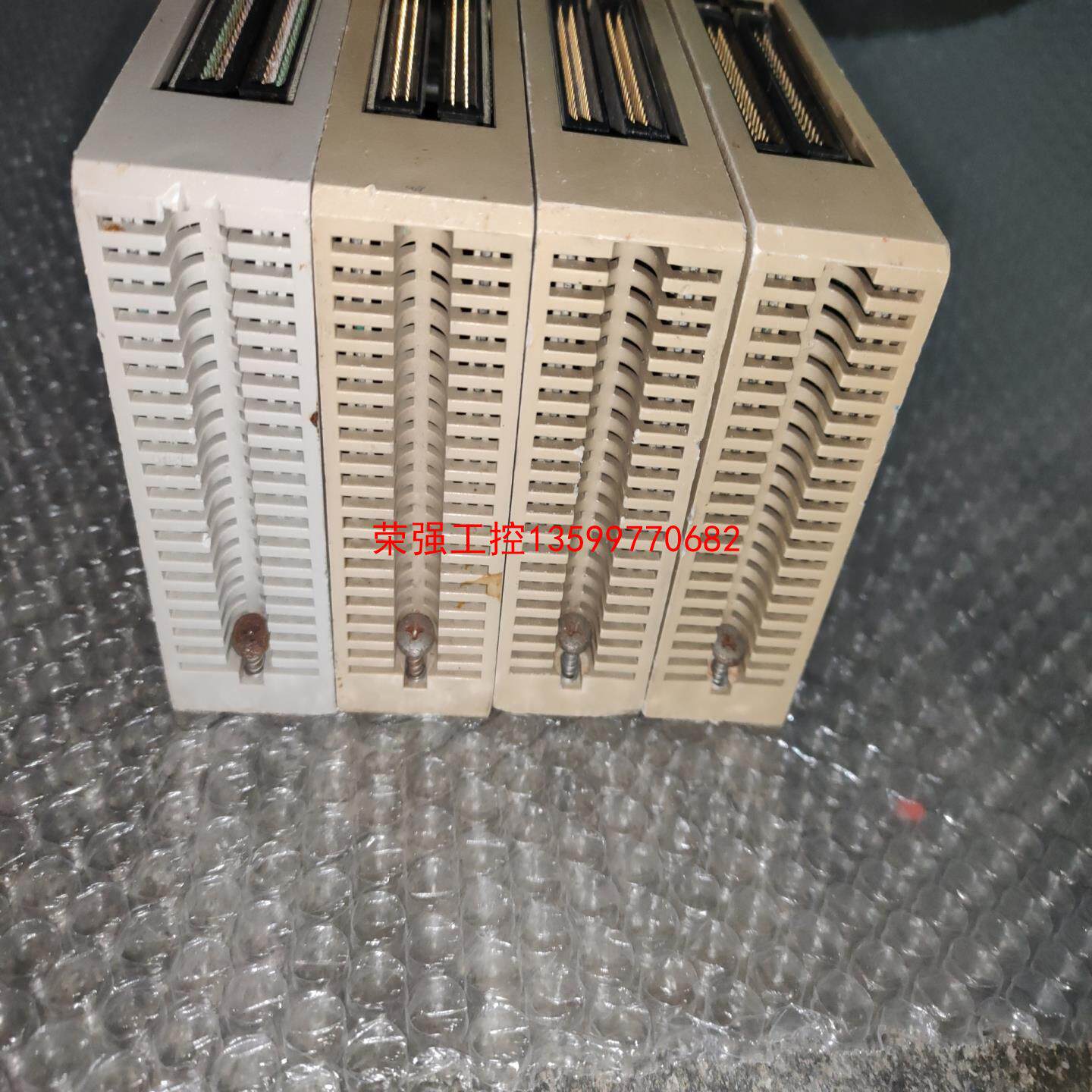 【荣强工控】欧姆龙C500-OD213三个 C500-ID219