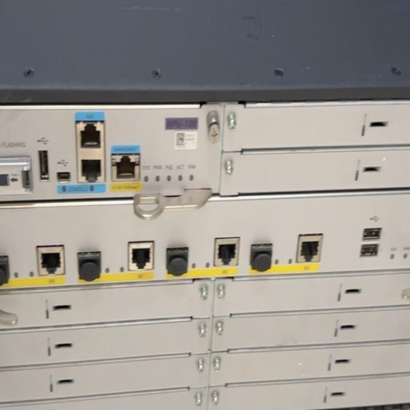 H3C MSR5660路由器，企业级，结构模块化,2个USB