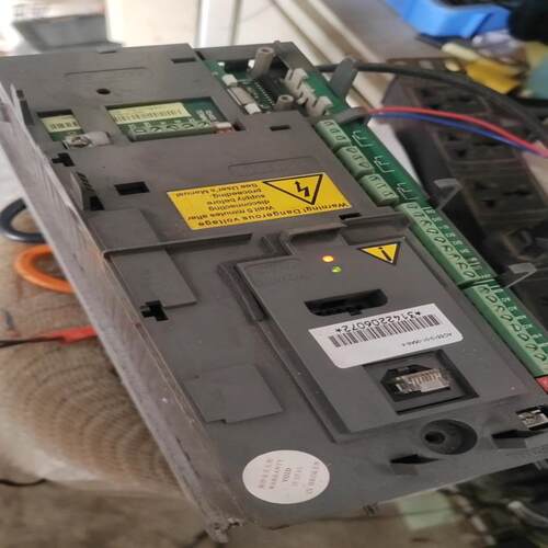 [德峰]ABB变频器ACS510-01-05A6-4拆机2.2千瓦。