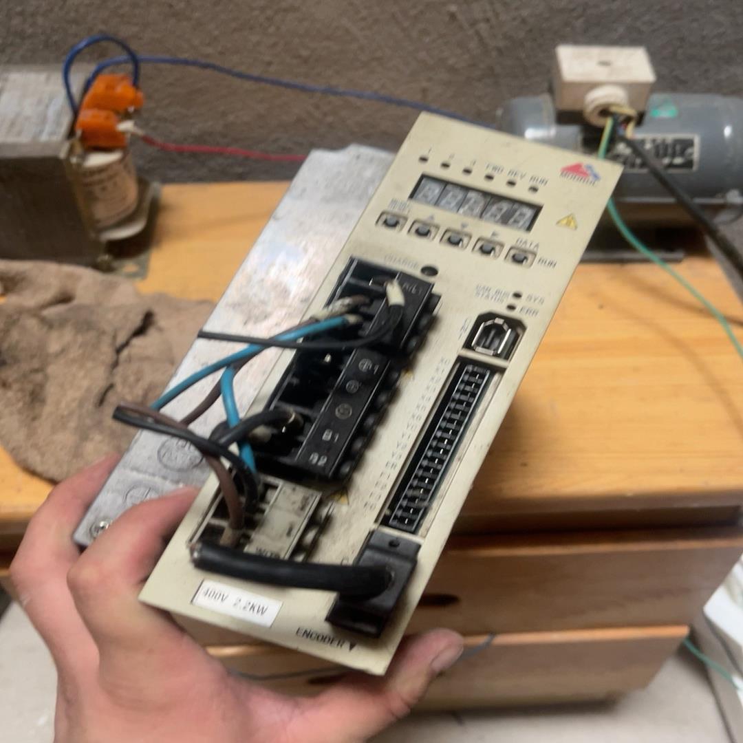 蒙得2.2KW伺服主轴驱动器IMS-LMF-42P2E2 拆