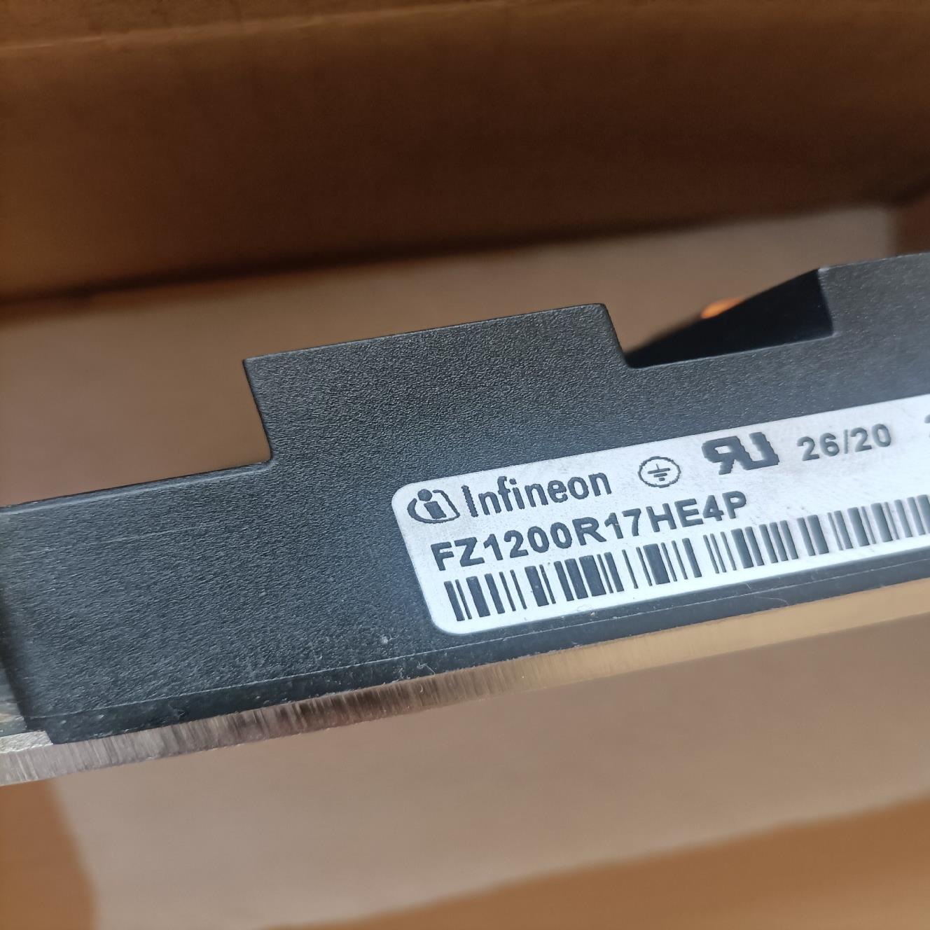 (设备配件)IGBTFZ1200R17HE4P成色功率英飞凌如图所示模块