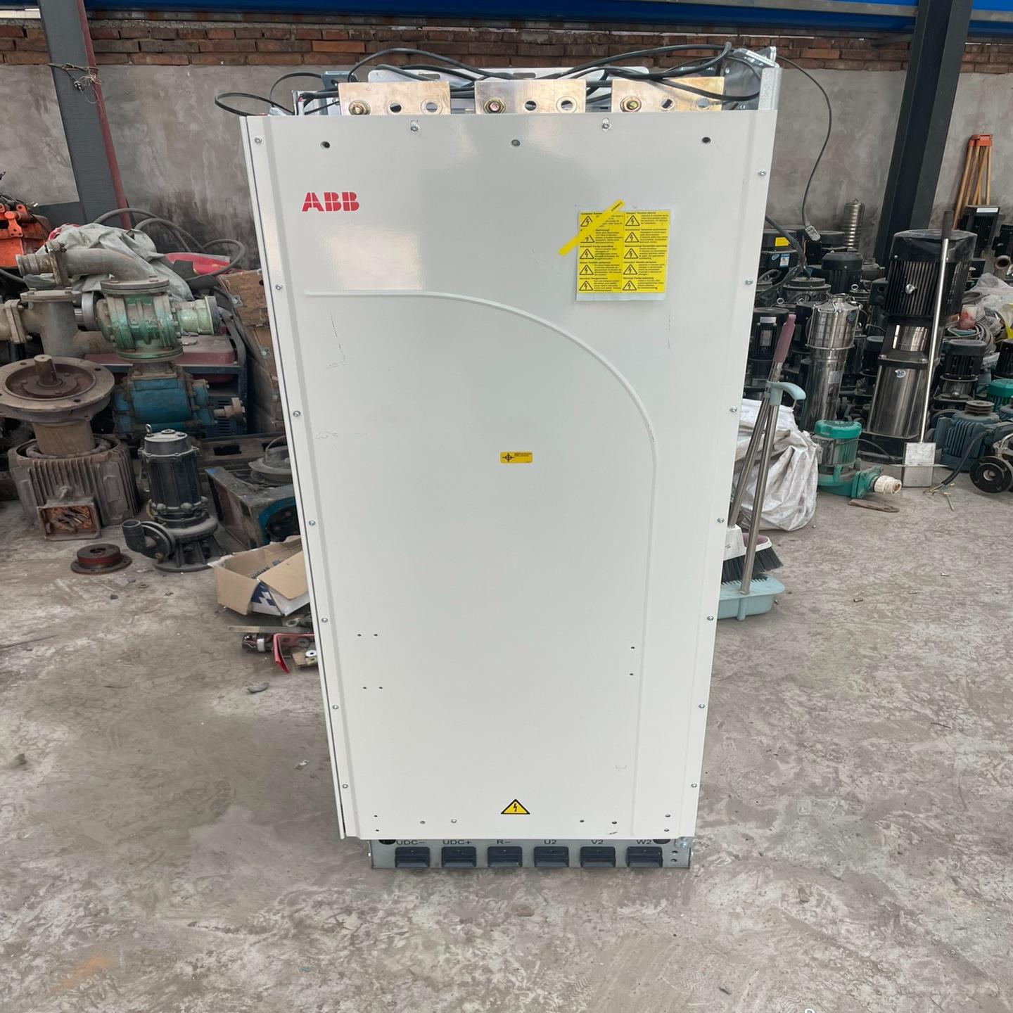 ACS800-04-0440-3D150P90