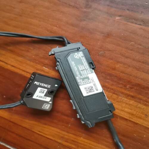 （设备配件）基恩士传感器 LⅤ-N11N + LV-NH37 整套拆机，