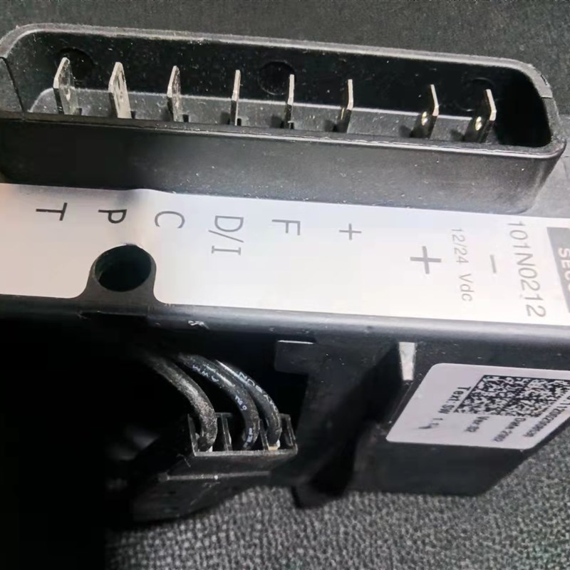 101N0212 DC 12 /24V车载冰箱变频压缩机驱动器SECOP丹佛斯