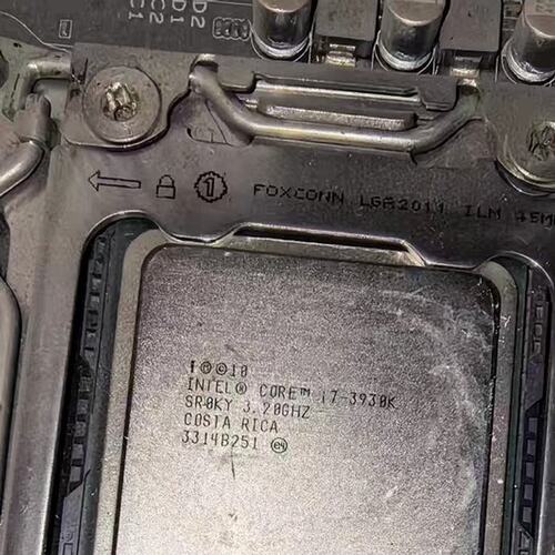 议价I7-3930K实物拍摄，需要联系可维修