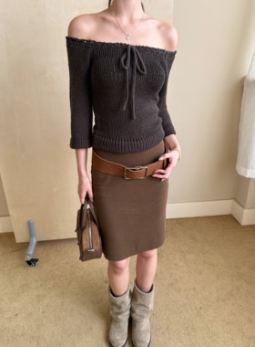 Fli11 毛织编织一字肩方领‘两穿’中袖复古毛衣