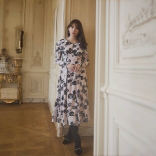 Her lip to 冬日玫瑰连衣裙 高级感轻奢优雅印花轻盈