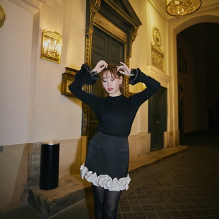 Her lip to 艾克拉喇叭袖针织衫 设计感轻奢质感百搭千金风