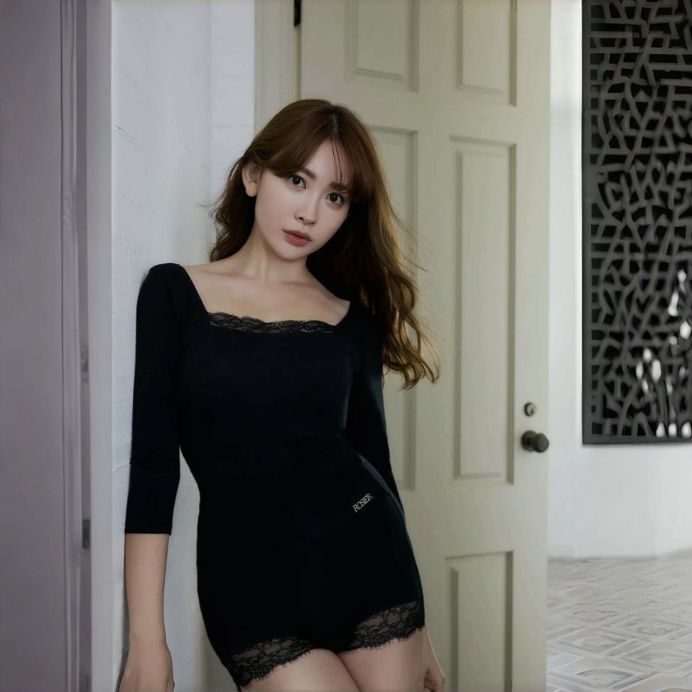 herliptoherlip蕾丝拼接上衣