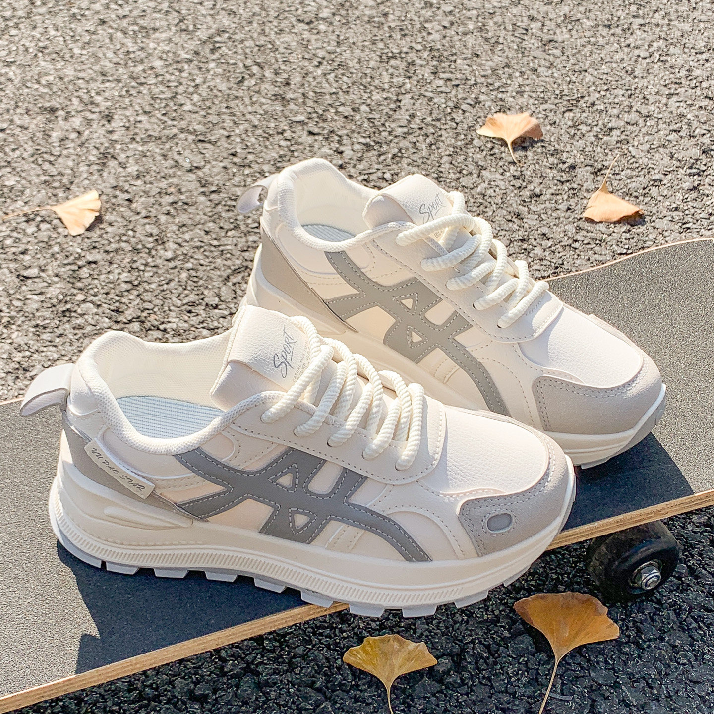 芭蕾风运动鞋女2026新款春厚底轻便跑步ins百搭正流行学生休闲鞋