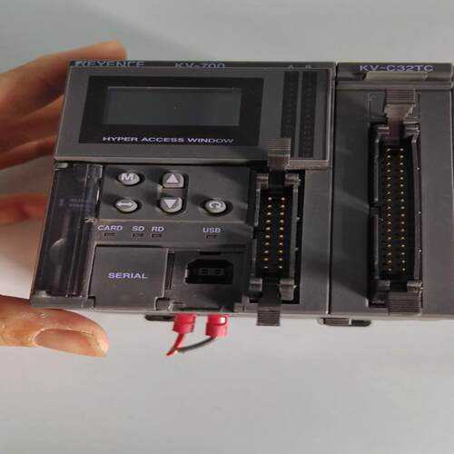【汇生】基恩士 KV-700，KV-C32TC一套，成色漂亮 外观无【议价】