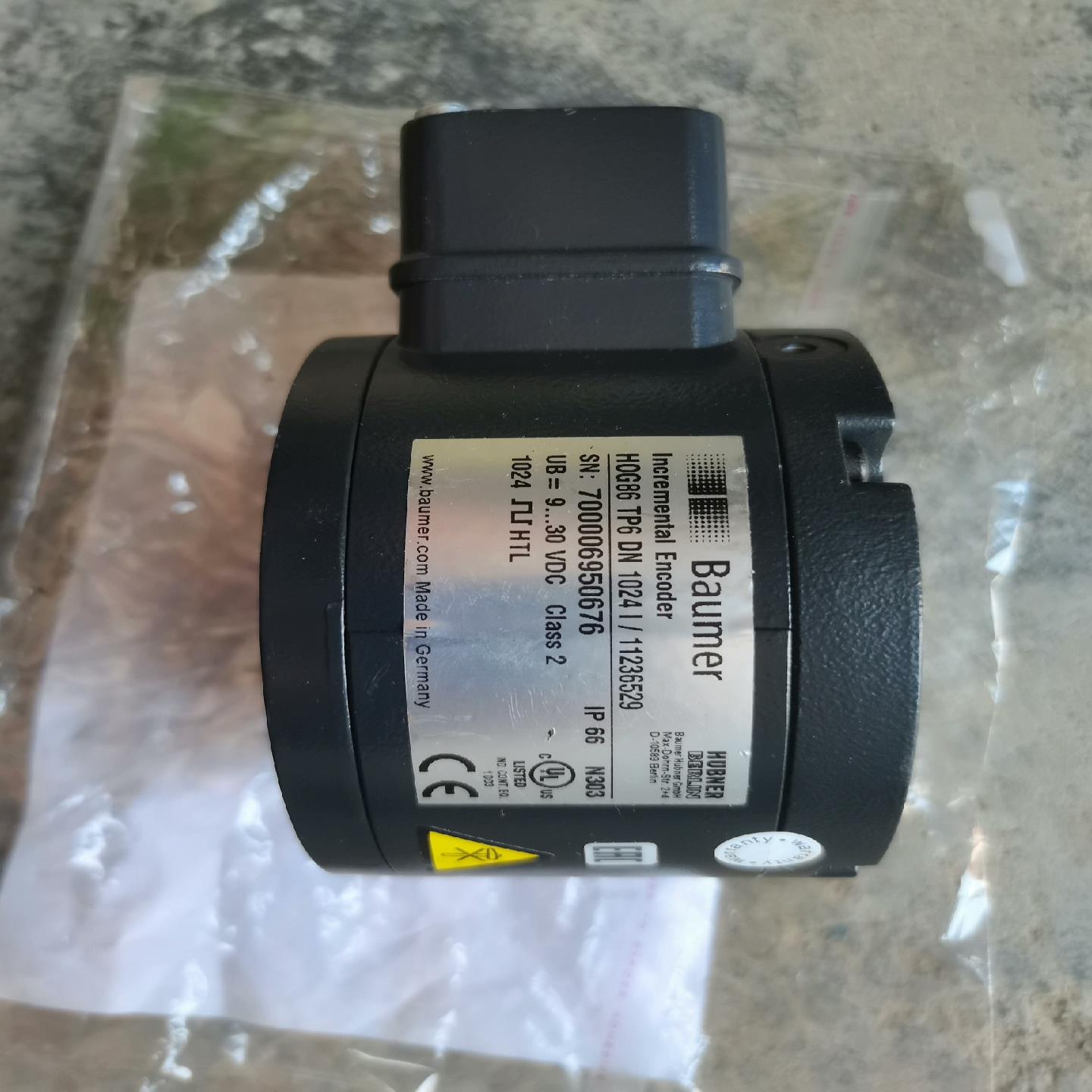 HOG86 TP6 DN1024 I 堡盟编码器Baumer