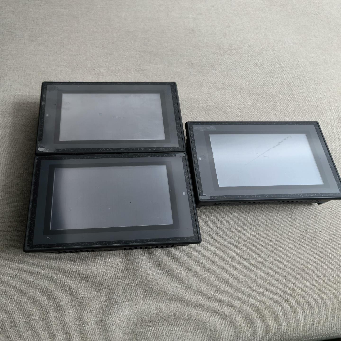 基恩士拆机触摸工控屏幕，VT3-Q5S，有三个，需要的老板联