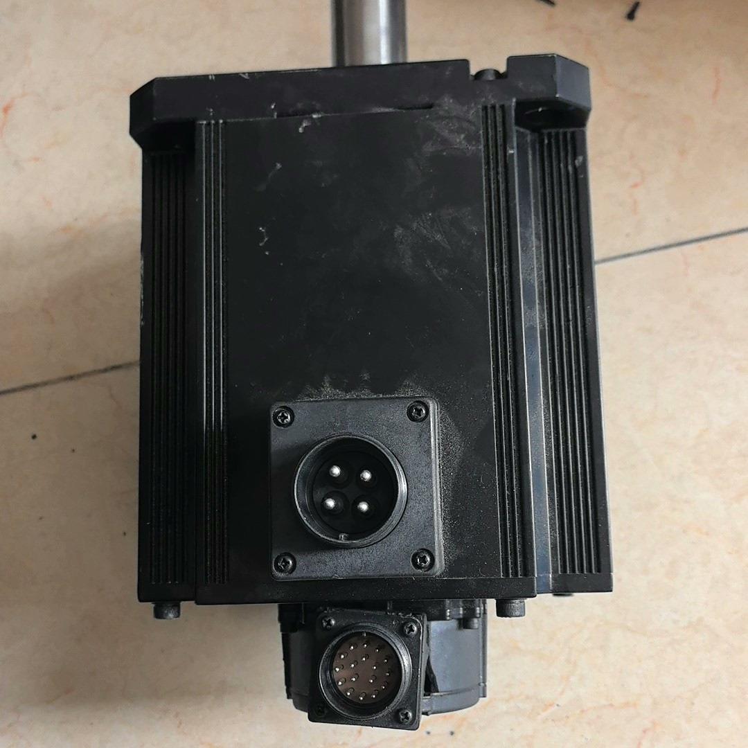 伺服电机 MHME502SCG 注意仔细看 编码器打了