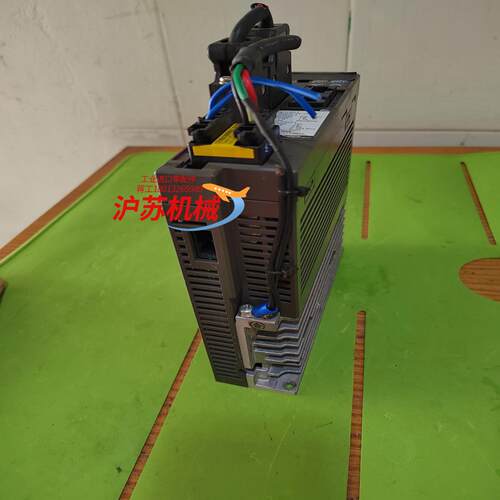 富士驱动器RYC101D3-VVT2 100W，