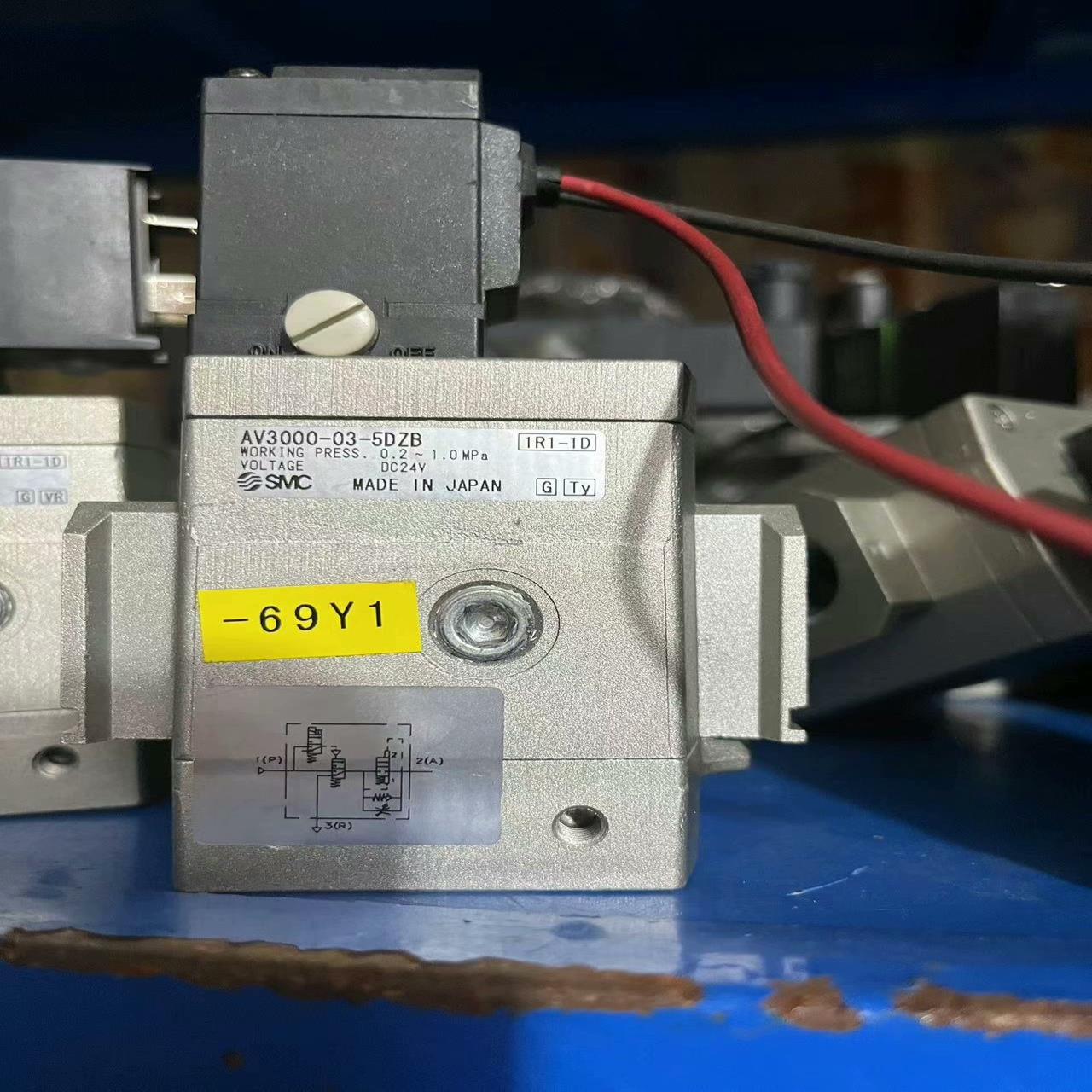 SMC缓慢启动阀：AV3000-03-5DZB实物拍