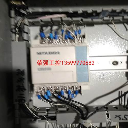 【荣强工控】拆机三菱PLC FⅩ1s-14MR-001实物图