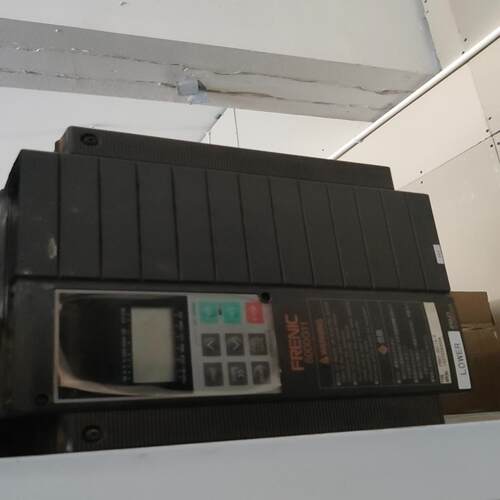 [德峰]-.5富士KW220V 2变频器7.5G11SFRN7