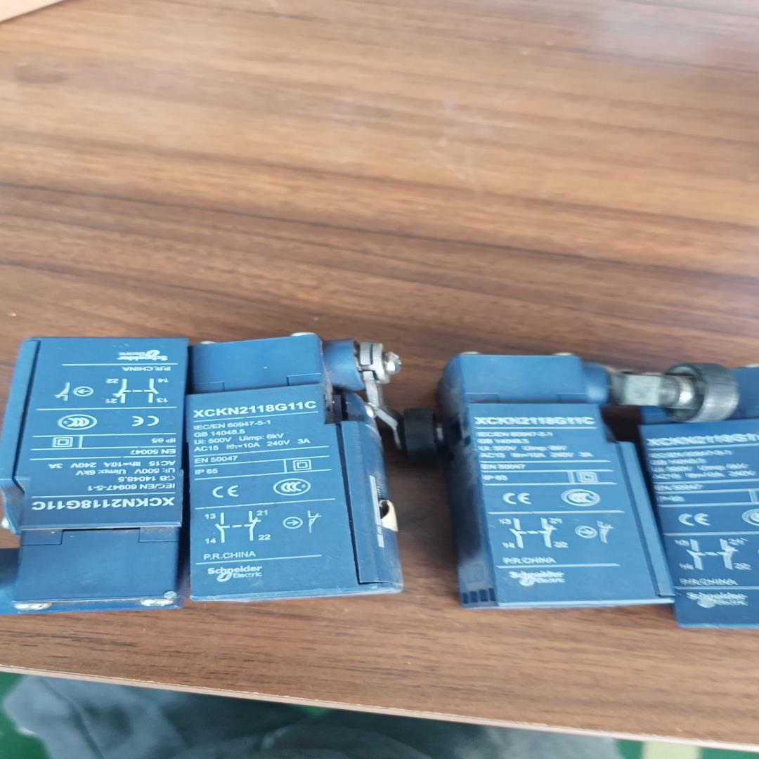 限位开关  XCKN2118G11C   成色片