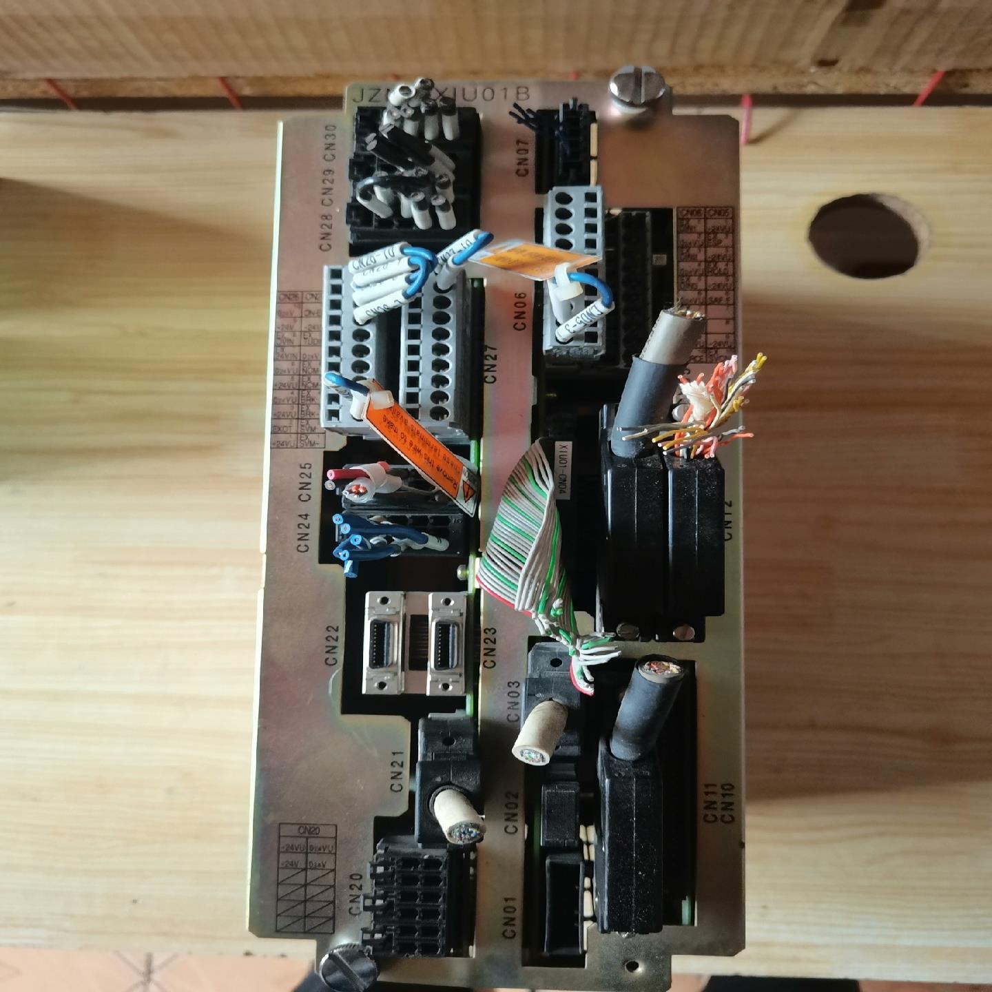 [德峰]JZNC 拆机  下来安川- 放大器机器人XIU01B配件功