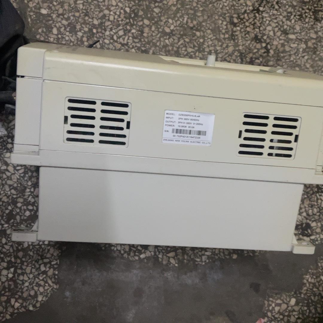 （设备配件）富凌变频器15KW，DZB200B0015.0L4A，实物拍