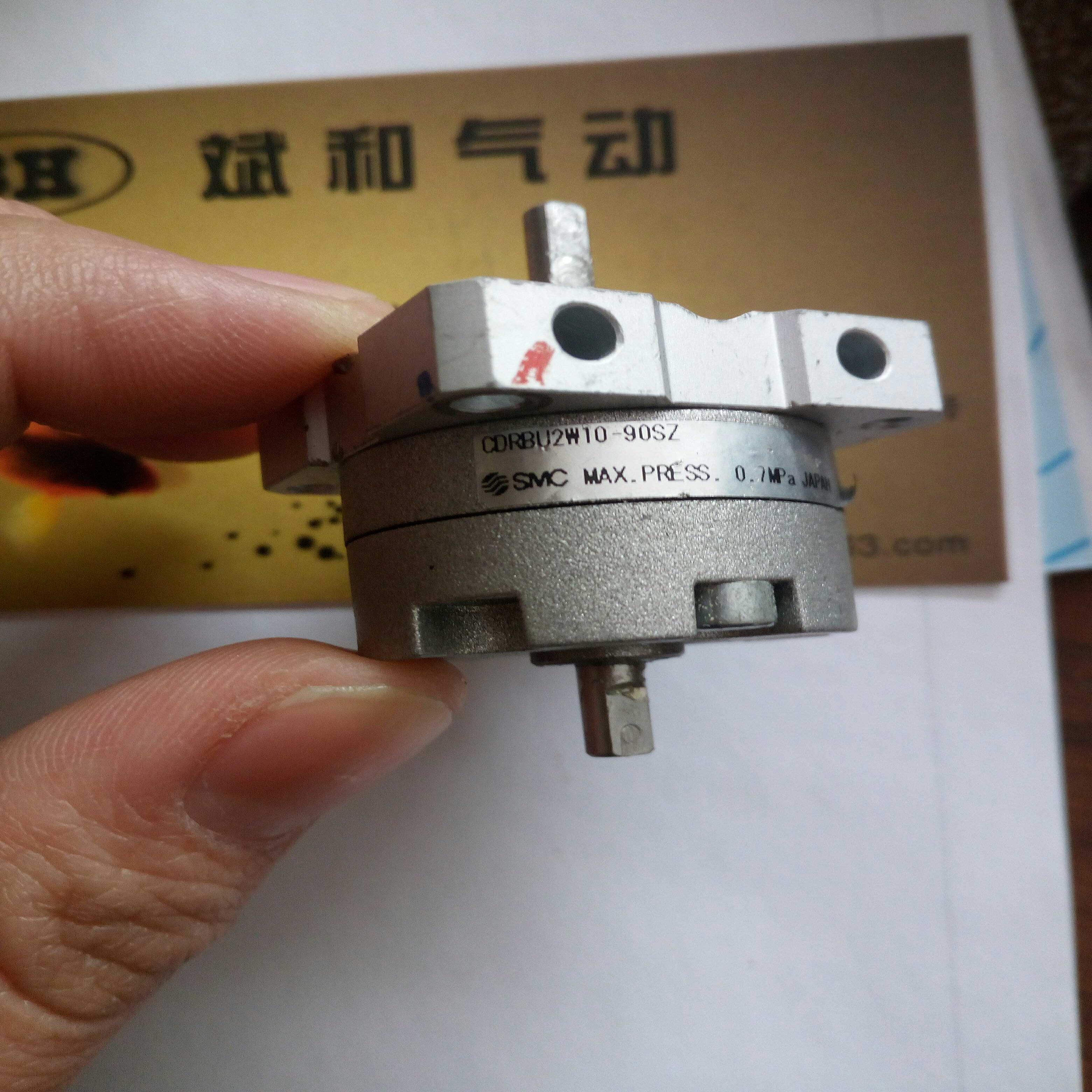 旋转气缸CRBU2W10-90SZ、CRB2U2W10-180SZ、CRBU2W10-270SZ议价