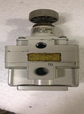 SMC精密调压阀IR3010-03BG和一只ir3210