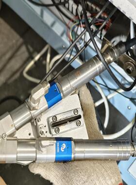 世宗点胶机7000D螺杆阀 AB螺杆阀SV5000少有批量议价