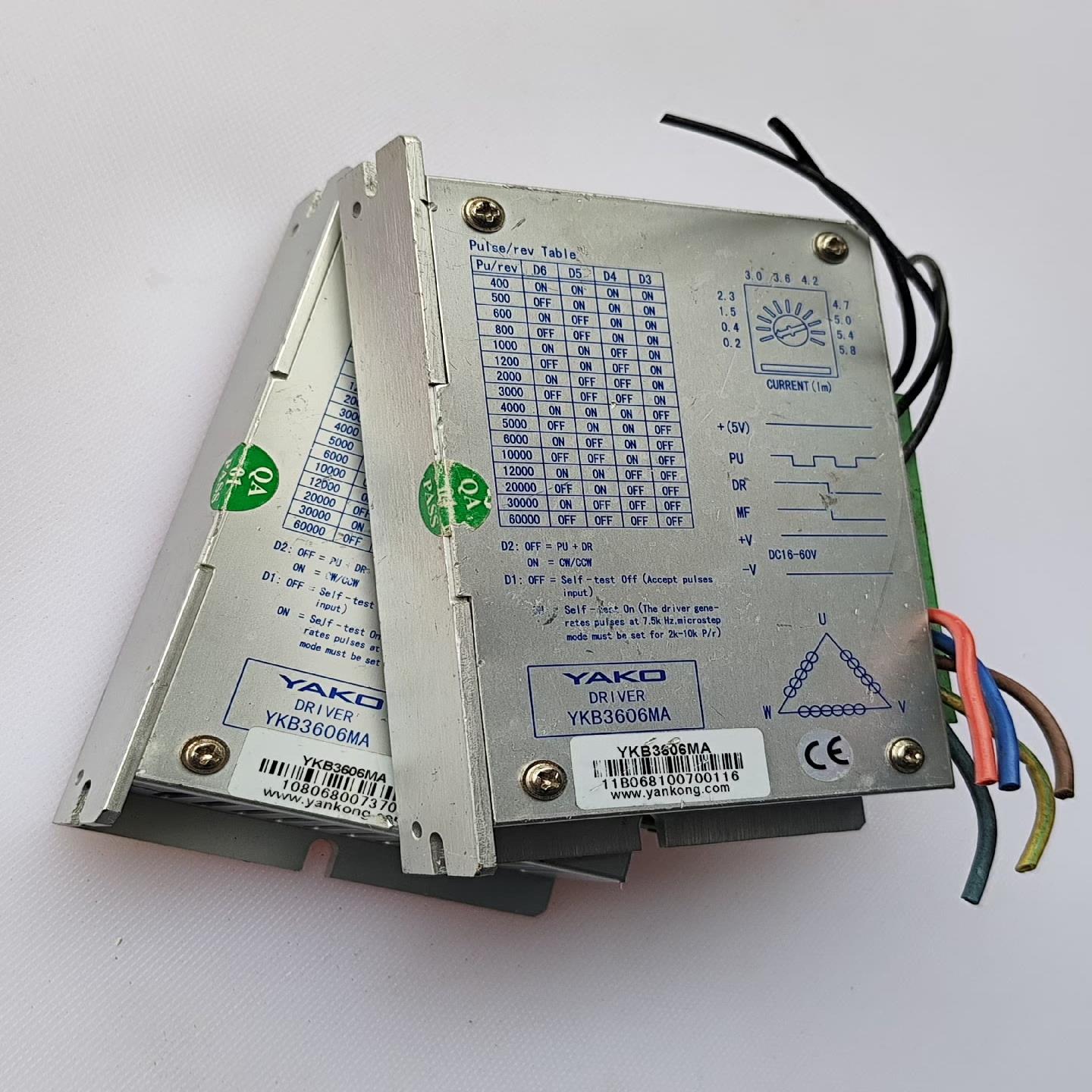 YAKO YKB3606MA研控三相步进驱动件成色新 ，